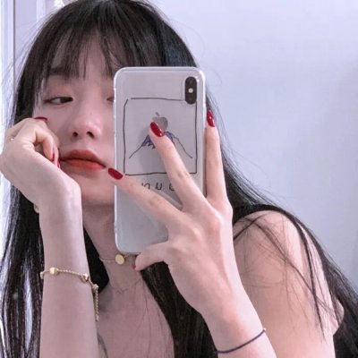 滑板女孩